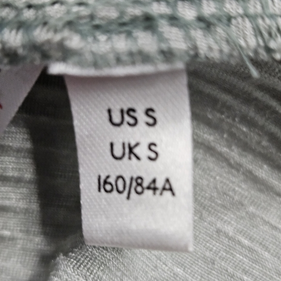 Out From Under Urban Outfitters Green Velvet Long Sleeve Square Neck Crop Top S - Picture 10 of 15